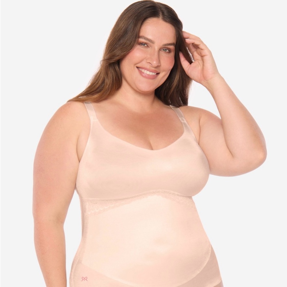 Ruby Ribbon Lace Cami.  Color:  Pale.   Size 38. 🆕